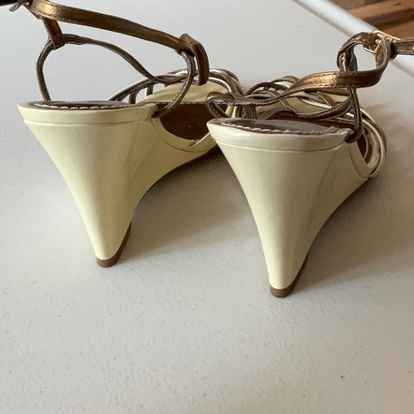 Lauren Ralph Lauren Patent Leather wedge sandals 7 - Picture 3 of 5